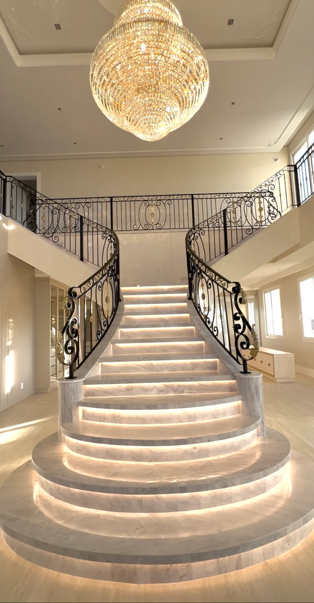 Escadaria em mármore com LED